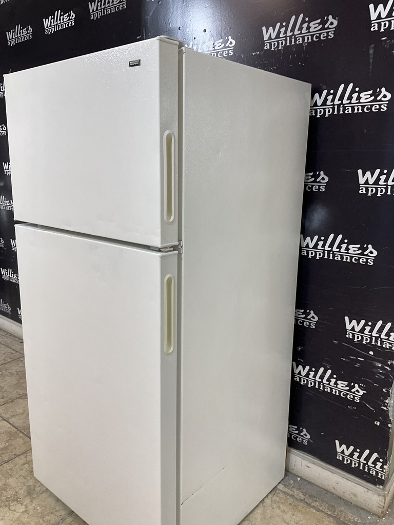 Hotpoint Used Refrigerator Top and Bottom 28x61 1/2” (white) 