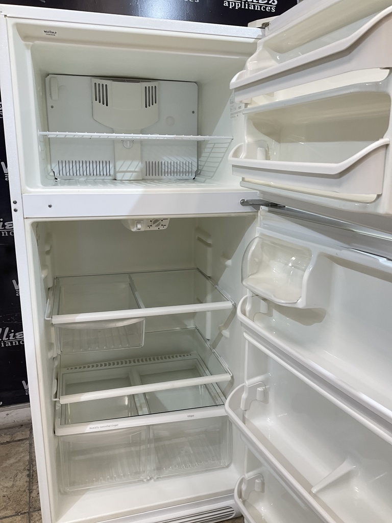 Frigidaire Used Refrigerator Top and Bottom 30x66 (white)