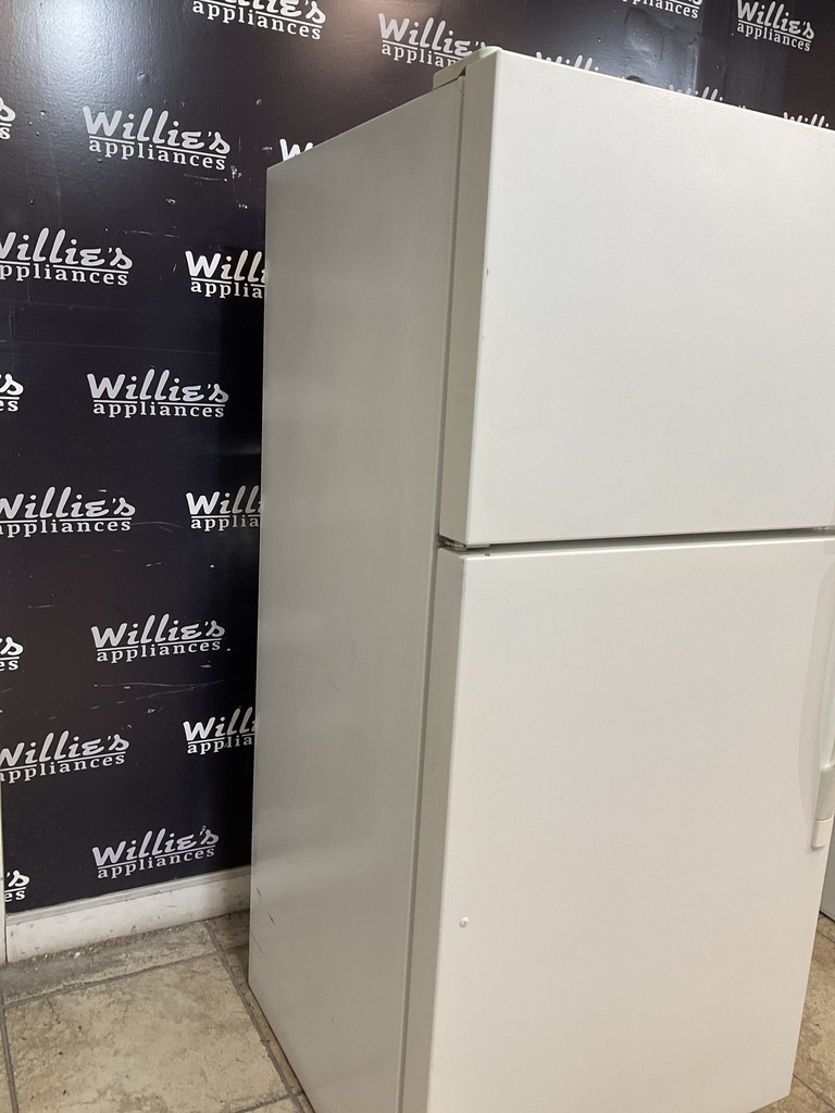 Whirlpool Used Refrigerator Top and Bottom 30x66 (White) 