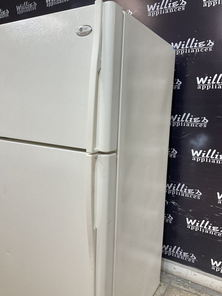 Ge Used Refrigerator Top and Bottom 33x67 1/2” (bisque) 