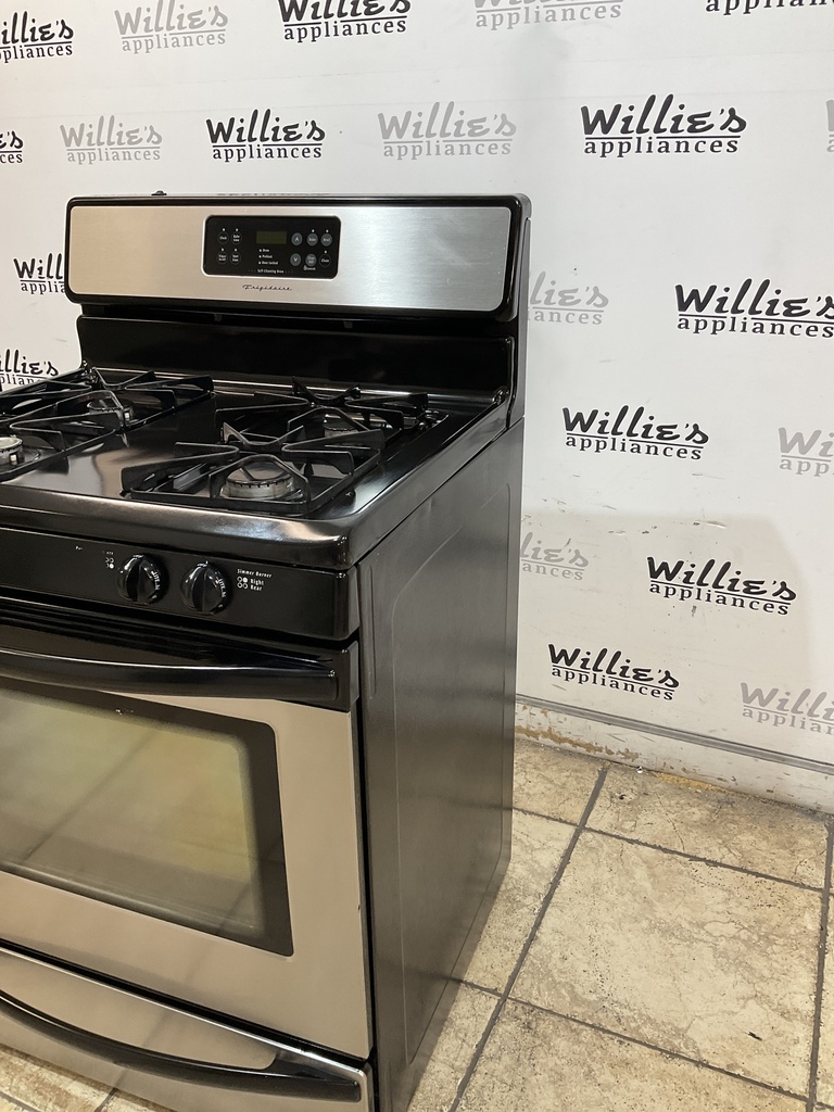 Frigidaire Used Natural Gas Stove 30inches (Black) 