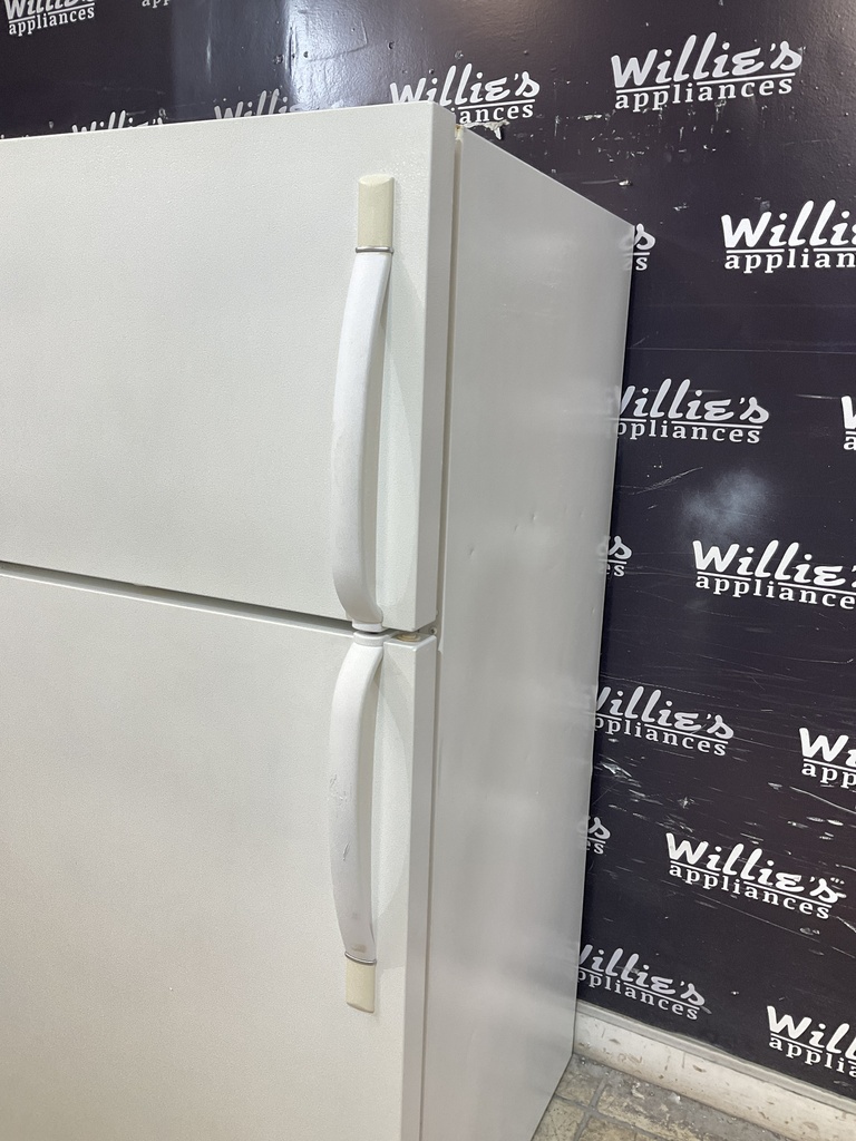 Frigidaire Used Refrigerator Top and Bottom 28x60 1/2” (white) 