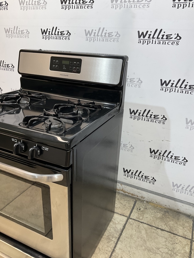 Frigidaire Used Natural Gas Stove 30inches (stainless steel) 