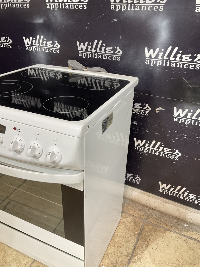Amica Used Electric Stove 220volts (40/50 AMP) 24inches {3 prong} (White) 