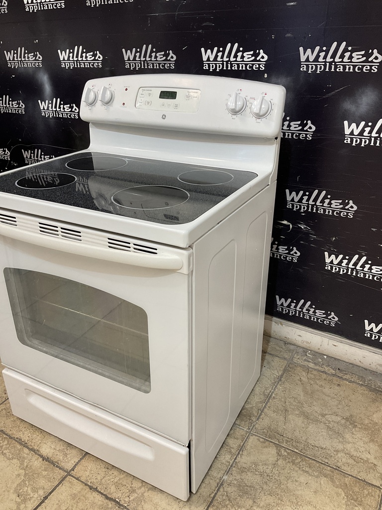 Ge Used Electric Stove 220volts (40/50 AMP) 30inches {no cord} (White) 
