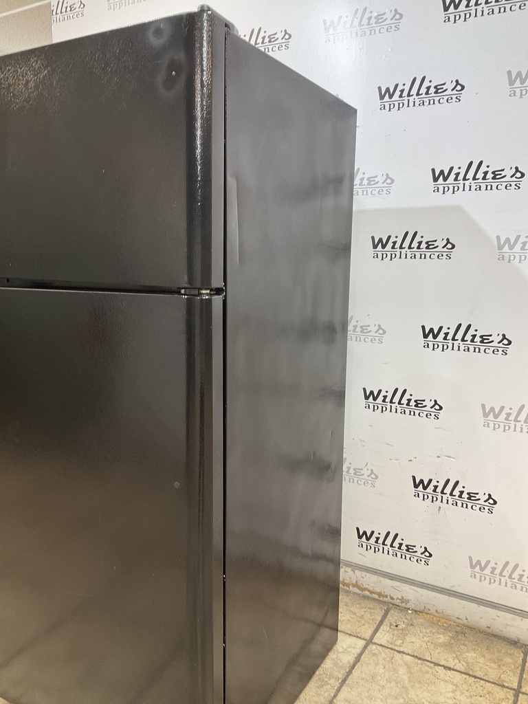 Frigidaire Used Refrigerator Top and 30x66 (Black)