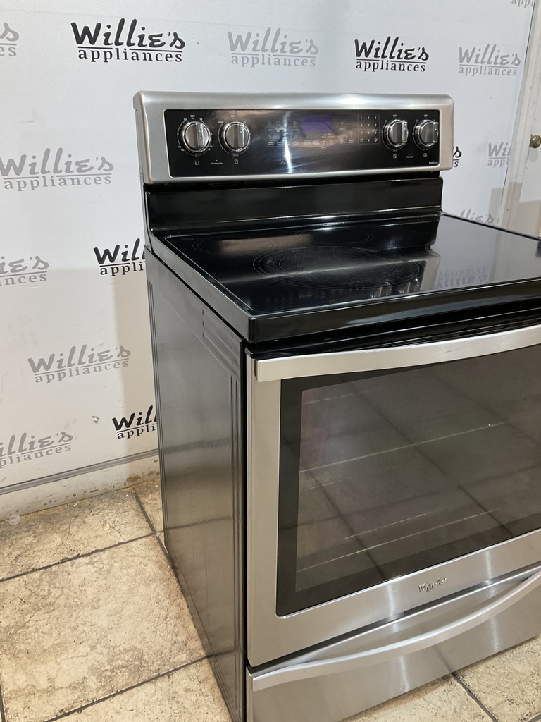 Whirlpool Used Electric Stove 220volts (40/50 AMP) 30inches{no cord} (Stainless Steel) 