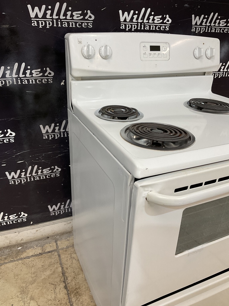 Kenmore Used Electric Stove 220volts (40/50 AMP) 30inches {no cord} (White) 
