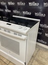 Ge Used Electric Stove 220volts (40/50 AMP) 30inches {4 prong} (White) 