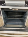 Ge Used Electric Stove 220volts (40/50 AMP) 30inches {no cord} (White) 