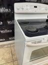 Ge Used Electric Stove 220volts (40/50 AMP) 30inches {no cord} (White) 
