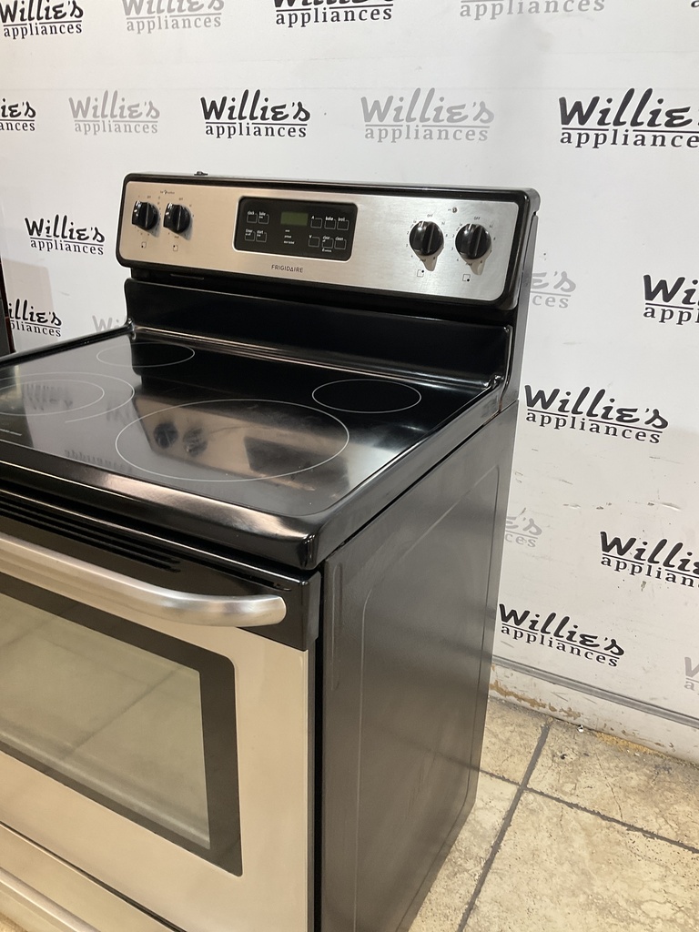 Frigidaire Used Electric Stove 220volts (40/50 AMP) 30inches {no cord} (stainless steel) 