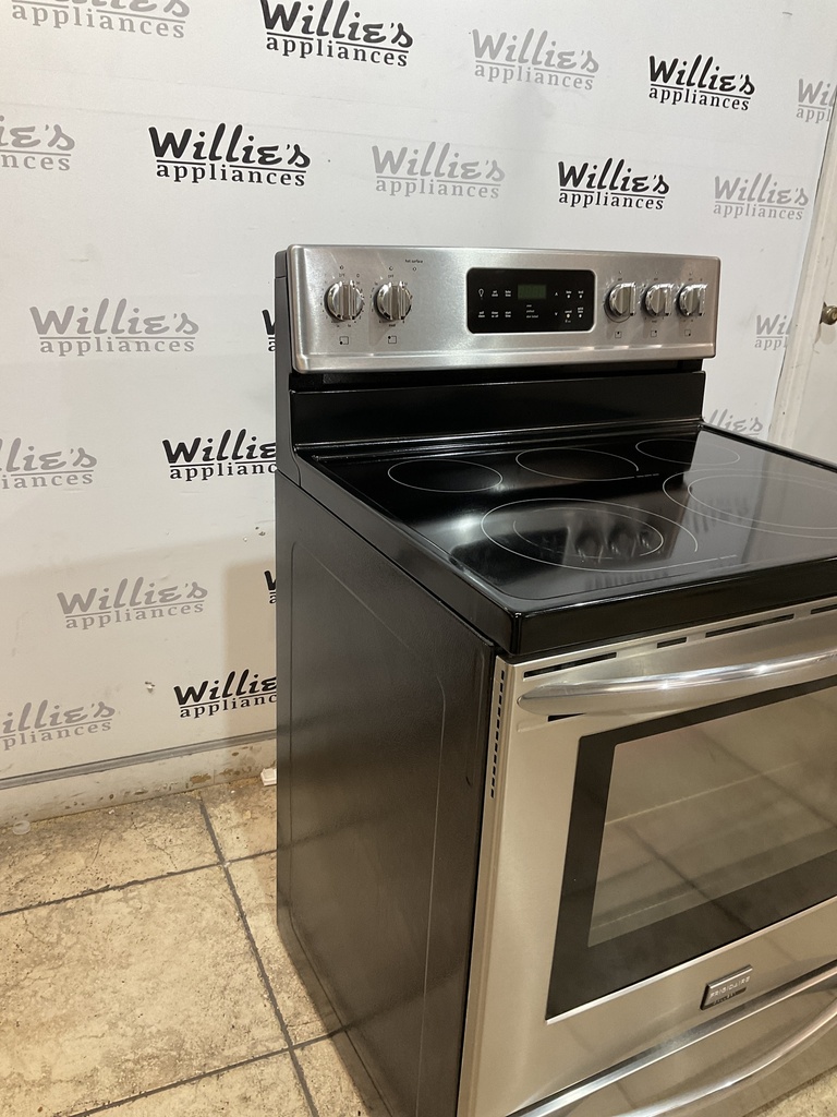 Frigidaire Used Electric Stove 220volts (40/50 AMP) 30inches {4 prong} (Stainless steel) 
