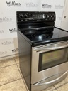 Frigidaire Used Electric Stove 220volts (40/50 AMP) 30inches {no cord} (Stainless steel) 