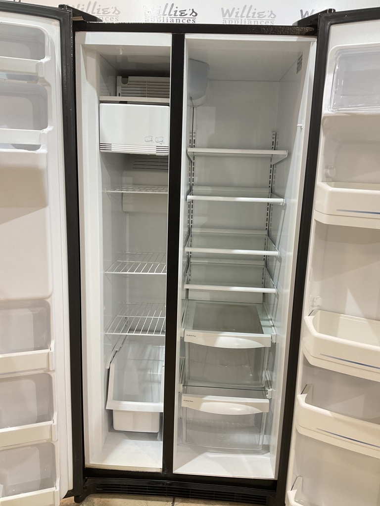 Ge Used Refrigerator Side by Side 32x67 1/2” (Black) 
