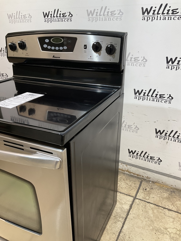 Amana Used Electric Stove 220volts (40/50 AMP) 30inches {3 prong} (Stainless steel)