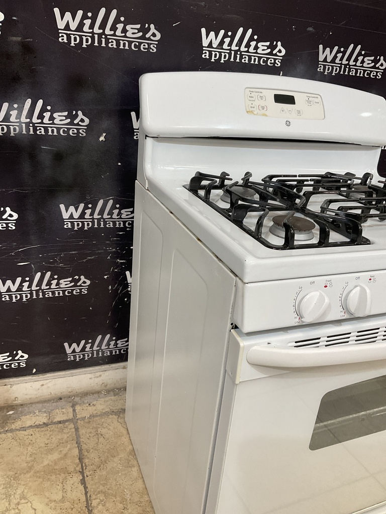 Ge Used Natural Gas Stove 30inches (White) 