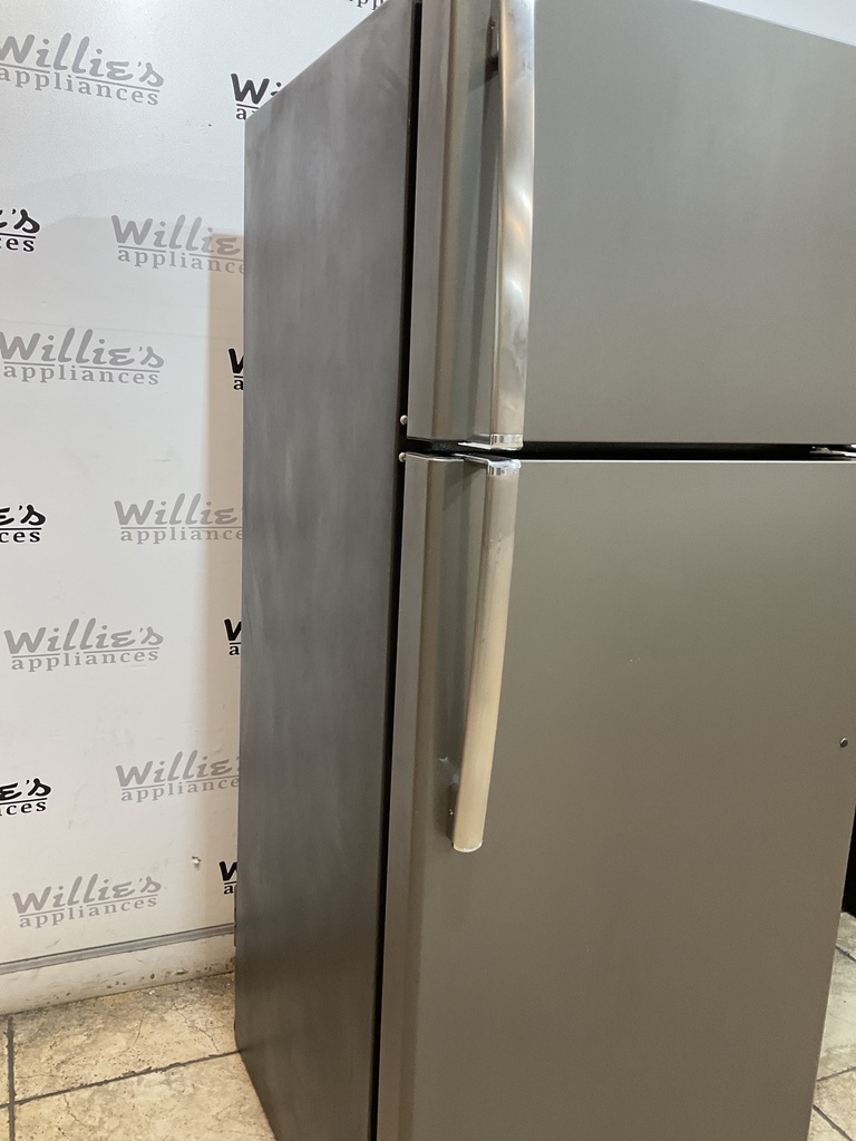 Ge Used Refrigerator Top and Bottom 28x67 (Stainless Steel) 