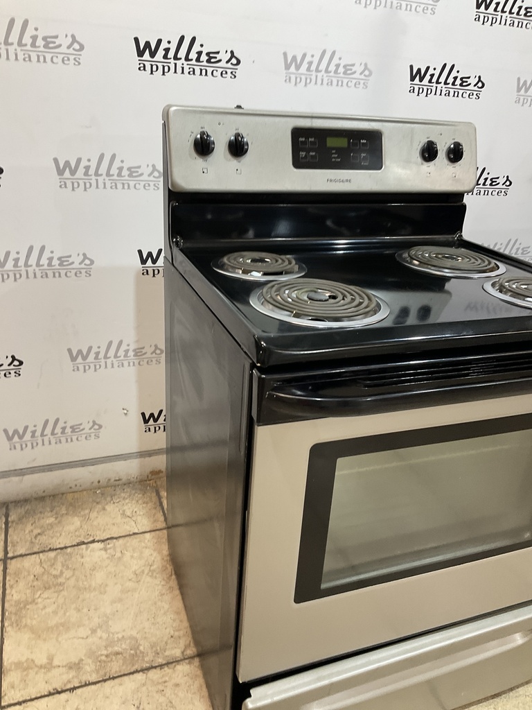 Frigidaire Used Electric Stove 220volts (40/50 AMP) 30inches {3 prong} (Stainless steel) 