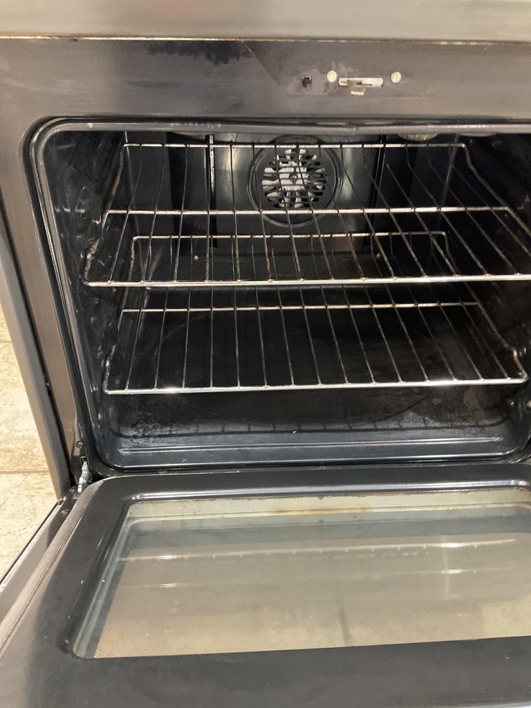Ge Used Electric Stove 220volts (40/50 AMP) 30inches {4 prong} 