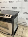 Ge Used Electric Stove 220volts (40/50 AMP) 30inches {4 prong} (Stainless steel) 