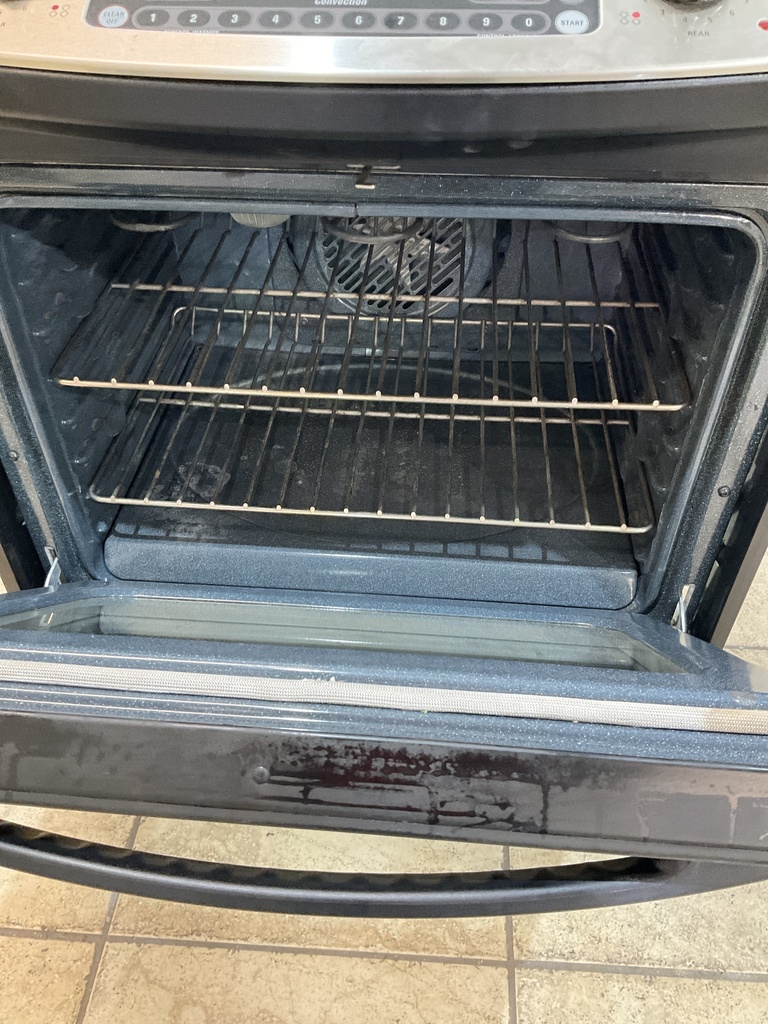 Ge Used Electric Stove 220volts (40/50 AMP) 30inches {4 prong} (Stainless steel) 