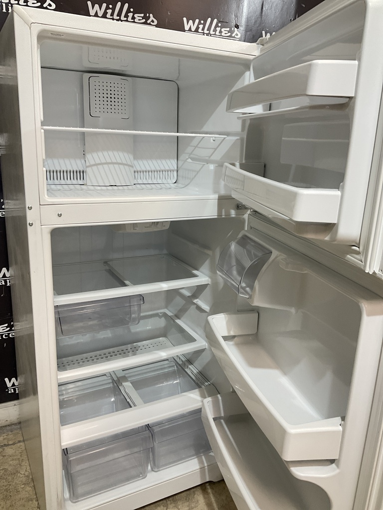 Ge Used Refrigerator Top and Bottom 28x61 1/2” (White) 