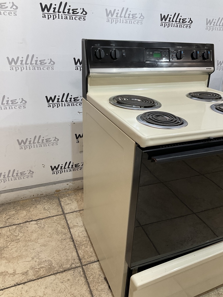Hotpoint Used Electric Stove 220volts (40/50 AMP) 30inches {no cord} (Bisque/Black)