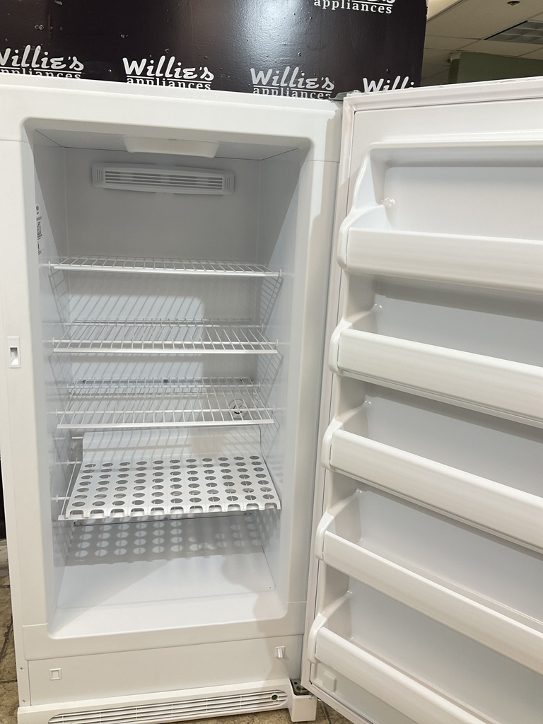 Frigidaire Used Freezer Upright 30x61 1/2” (White)