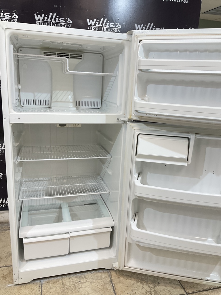 Hotpoint Used Refrigerator Top and Bottom 28x61 1/2” (White)