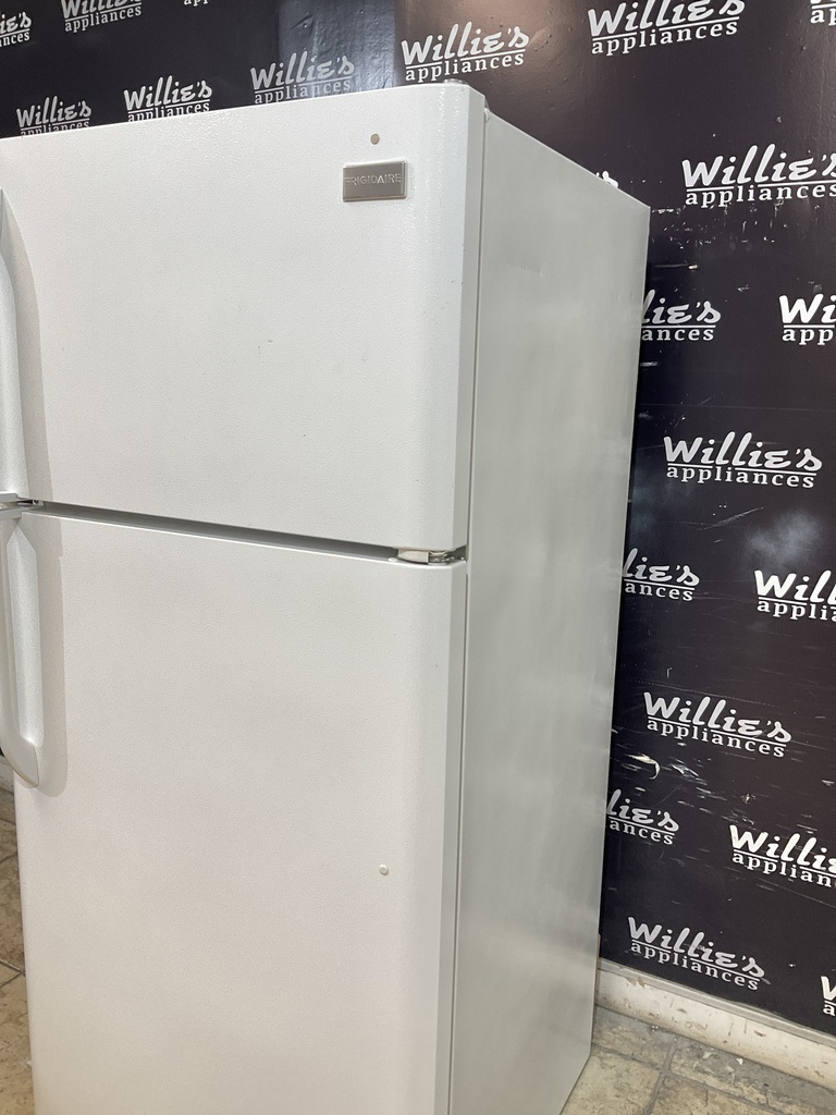 Frigidaire Used Refrigerator Top and Bottom 30x66 (White) 