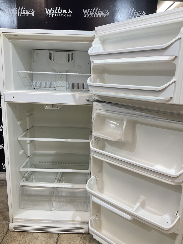 Frigidaire Used Refrigerator Top and Bottom 30x66 (White) 