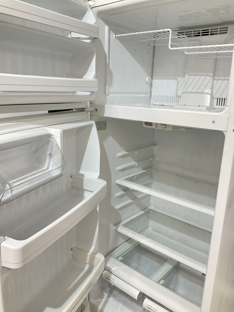 Ge Used Refrigerator Top and Bottom 28x67 1/2” (White) 