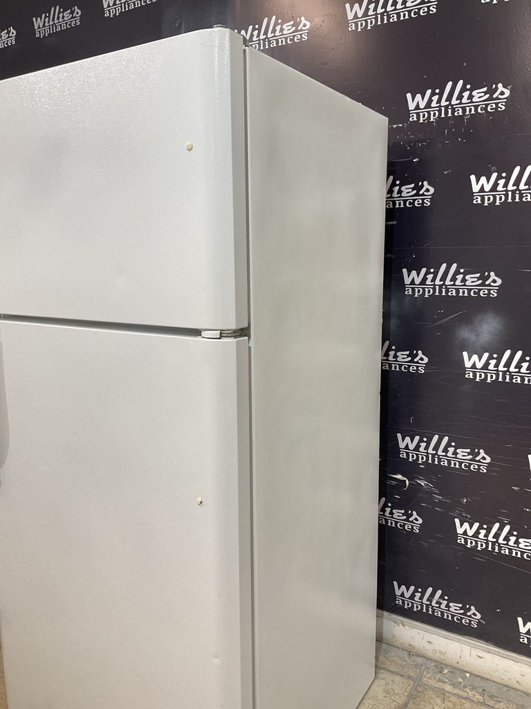 Kenmore Used Refrigerator Top and Bottom 30x66 (White) 