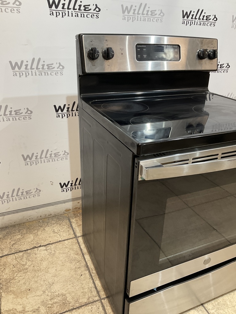 Ge Used Electric Stove 30inches {4 prong} 
