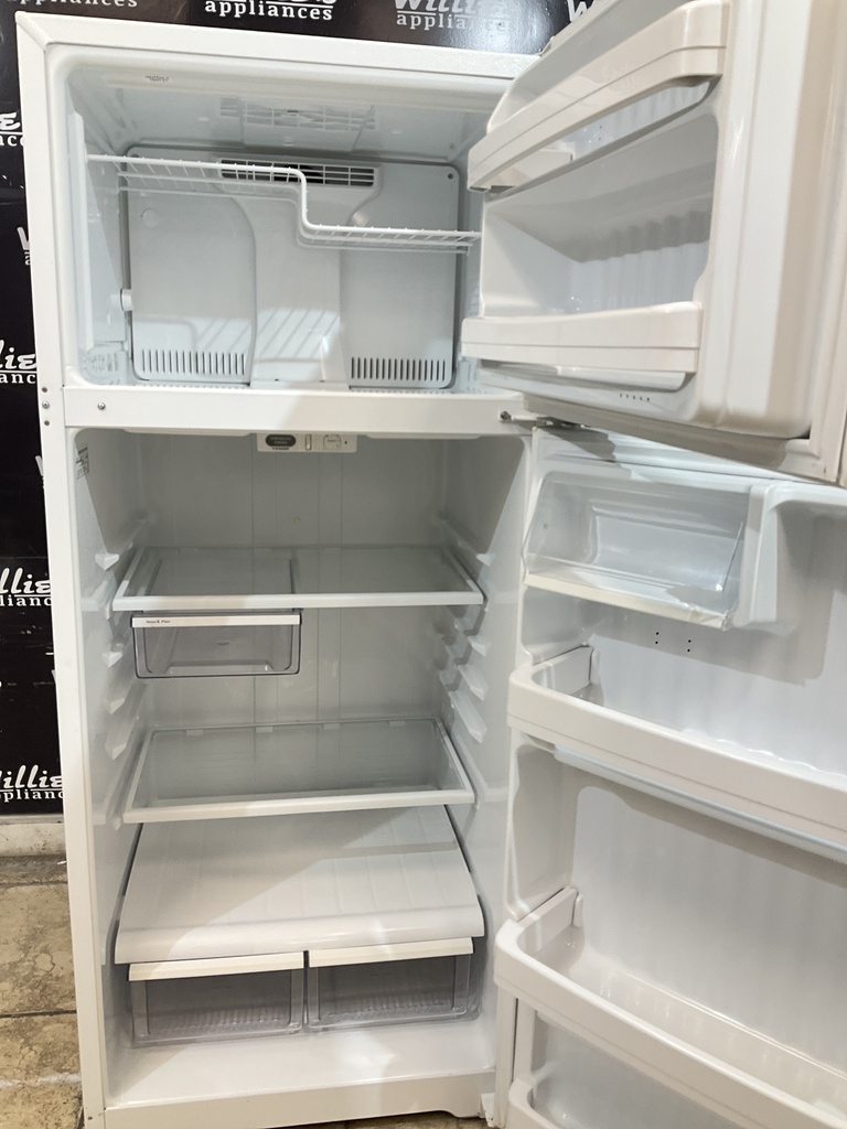Ge Used Refrigerator Top and Bottom 28x67 (White)