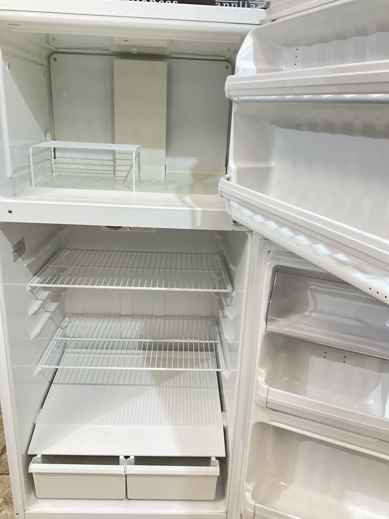 Hotpoint Used Refrigerator Top and Bottom 28x61 1/2” (White) 