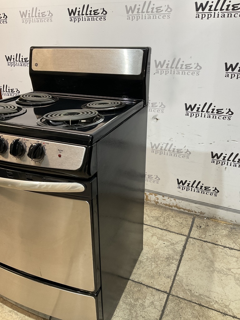 Ge Used Electric Stove 220volts (40/50 AMP) 24inches {no cord} (Stainless steel) 