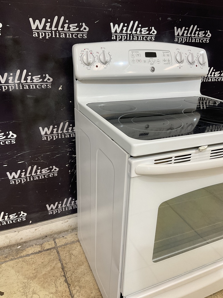 Ge Used Electric Stove 30inches {no cord} (White) 