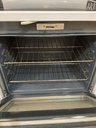 Ge Used Electric Stove 30inches {no cord} (White) 
