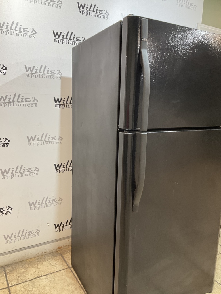 Frigidaire Used Refrigerator Top and Bottom 30x66 (Black) 