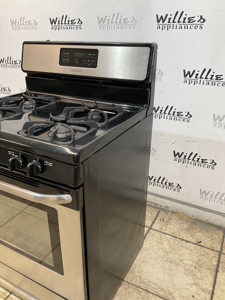 Frigidaire Used Natural Gas Stove 30inches (stainless steel ) 