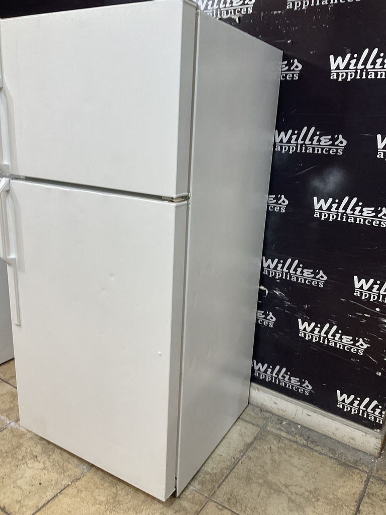 Hotpoint Used Refrigerator Top and Bottom 28x61 1/2” (White) 
