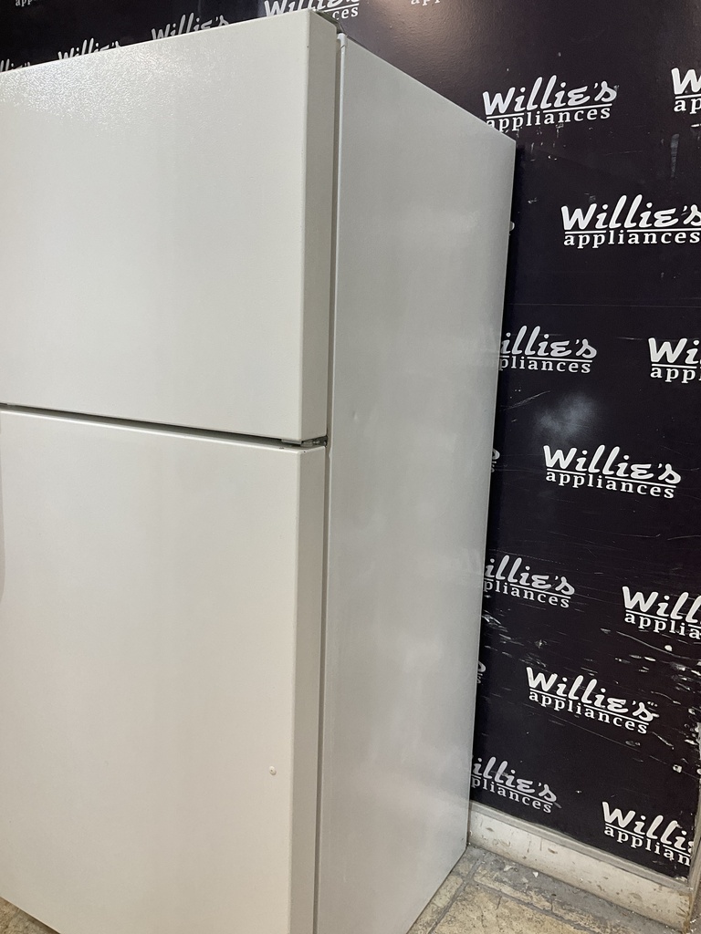Kenmore Used Refrigerator Top and Bottom 30x65 1/2 (White) 