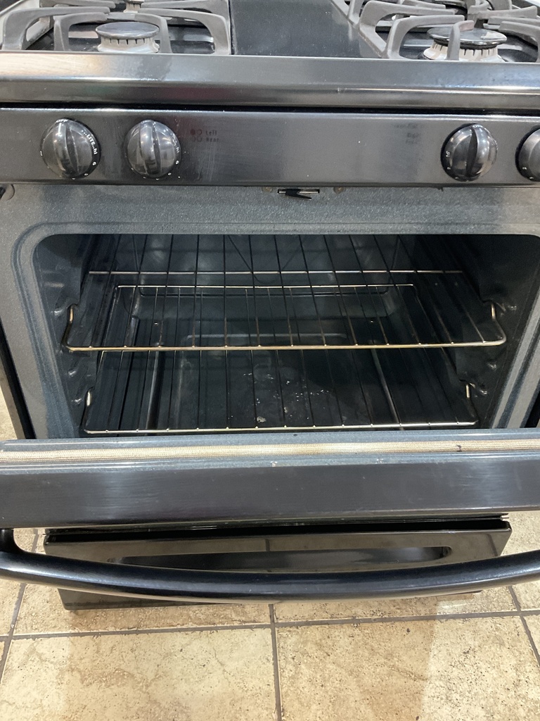 Frigidaire Used Natural Gas Stove 30inches (black)