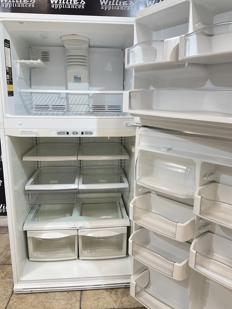 Ge Used Refrigerator Top and Bottom 33x67 1/2” (White) 