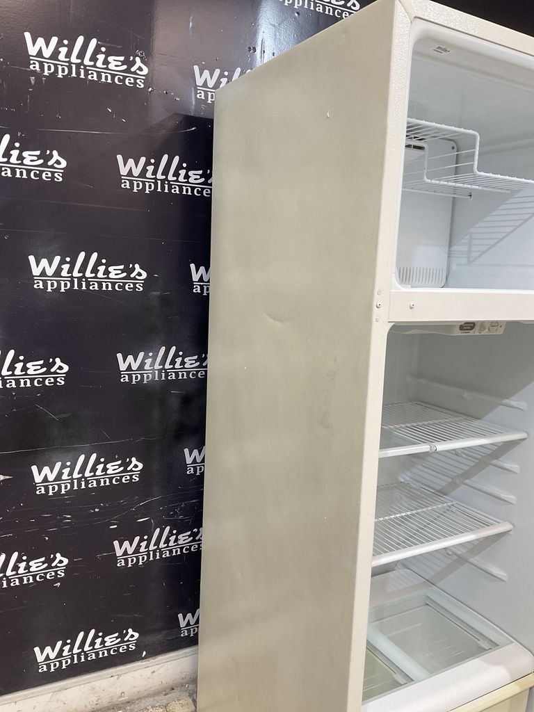 Ge Used Refrigerator Top and Bottom 28x67 (bisque) 