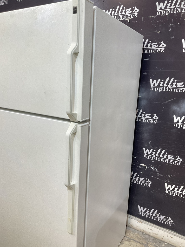 Hotpoint Used Refrigerator Top and Bottom 28x61 1/2” (white) 