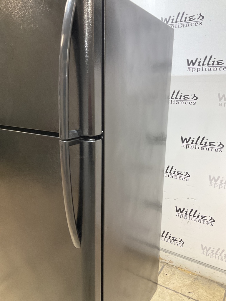 Frigidaire Used Refrigerator Top and Bottom 30x66 (Black) 