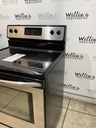 Frigidaire Used Electric Stove 220volts (40/50 AMP) 30inches {no cord} (Stainless steel) 